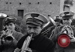 Immagine di Il corteo funebre Alife Italia, 1943, secondo 58 filmato di repertorio 65675029174