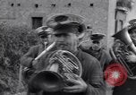 Immagine di Il corteo funebre Alife Italia, 1943, secondo 59 filmato di repertorio 65675029174