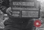 Standbild Chor Prozession Alife Italien, 1943, aus Sekunde 1 historischem Filmmaterial Videoclip 65675029175