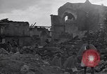 Standbild Chor Prozession Alife Italien, 1943, aus Sekunde 40 historischem Filmmaterial Videoclip 65675029175