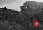 Standbild Chor Prozession Alife Italien, 1943, aus Sekunde 55 historischem Filmmaterial Videoclip 65675029175