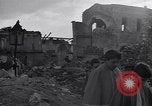 Standbild Chor Prozession Alife Italien, 1943, aus Sekunde 58 historischem Filmmaterial Videoclip 65675029175