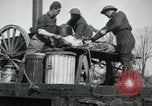 Standbild 102 amerikanische Infanterie Köche Vailly Frankreich, 1918, aus Sekunde 18 historischem Filmmaterial Videoclip 65675029176