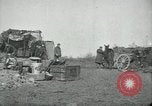 Standbild 102 amerikanische Infanterie Köche Vailly Frankreich, 1918, aus Sekunde 33 historischem Filmmaterial Videoclip 65675029176
