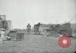 Standbild 102 amerikanische Infanterie Köche Vailly Frankreich, 1918, aus Sekunde 37 historischem Filmmaterial Videoclip 65675029176