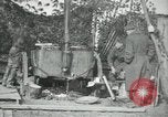 Standbild 102 amerikanische Infanterie Köche Vailly Frankreich, 1918, aus Sekunde 42 historischem Filmmaterial Videoclip 65675029176