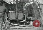 Standbild 102 amerikanische Infanterie Köche Vailly Frankreich, 1918, aus Sekunde 58 historischem Filmmaterial Videoclip 65675029176