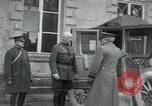 Standbild American General Pershing Couvrelles Frankreich, 1918, aus Sekunde 8 historischem Filmmaterial Videoclip 65675029182