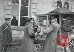 Standbild American General Pershing Couvrelles Frankreich, 1918, aus Sekunde 17 historischem Filmmaterial Videoclip 65675029182