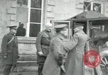Standbild American General Pershing Couvrelles Frankreich, 1918, aus Sekunde 19 historischem Filmmaterial Videoclip 65675029182