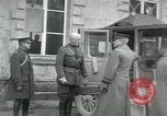 Standbild American General Pershing Couvrelles Frankreich, 1918, aus Sekunde 20 historischem Filmmaterial Videoclip 65675029182