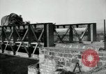 Standbild Fracht entladen Vailly Frankreich, 1918, aus Sekunde 3 historischem Filmmaterial Videoclip 65675029183