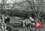 Standbild Fracht entladen Vailly Frankreich, 1918, aus Sekunde 9 historischem Filmmaterial Videoclip 65675029183