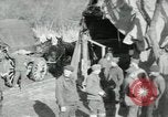 Standbild Fracht entladen Vailly Frankreich, 1918, aus Sekunde 30 historischem Filmmaterial Videoclip 65675029183