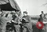 Standbild Fracht entladen Vailly Frankreich, 1918, aus Sekunde 37 historischem Filmmaterial Videoclip 65675029183