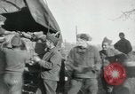 Standbild Fracht entladen Vailly Frankreich, 1918, aus Sekunde 42 historischem Filmmaterial Videoclip 65675029183