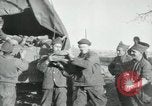 Standbild Fracht entladen Vailly Frankreich, 1918, aus Sekunde 45 historischem Filmmaterial Videoclip 65675029183