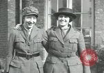 Immagine di Militare francese le donne Francia, 1918, secondo 16 filmato di repertorio 65675029184