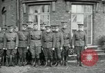 Immagine di Il francese ufficiali militari Francia, 1918, secondo 19 filmato di repertorio 65675029185