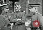 Immagine di Il francese ufficiali militari Francia, 1918, secondo 24 filmato di repertorio 65675029185