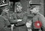 Immagine di Il francese ufficiali militari Francia, 1918, secondo 25 filmato di repertorio 65675029185