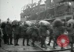 Standbild Dock Vereinigtes Königreich, 1918, aus Sekunde 10 historischem Filmmaterial Videoclip 65675029200
