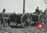 Immagine di A cavallo il campo mobile cucina Francia, 1918, secondo 8 filmato di repertorio 65675029211
