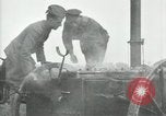 Immagine di A cavallo il campo mobile cucina Francia, 1918, secondo 42 filmato di repertorio 65675029211