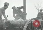 Immagine di A cavallo il campo mobile cucina Francia, 1918, secondo 52 filmato di repertorio 65675029211