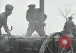 Immagine di A cavallo il campo mobile cucina Francia, 1918, secondo 53 filmato di repertorio 65675029211