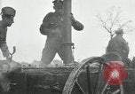 Immagine di A cavallo il campo mobile cucina Francia, 1918, secondo 56 filmato di repertorio 65675029211