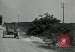 Image un entretien de routine des lignes de communications France, 1918, de la seconde 11 séquences d'archives historiques vidéo 65675029214