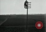 Image un entretien de routine des lignes de communications France, 1918, de la seconde 25 séquences d'archives historiques vidéo 65675029214