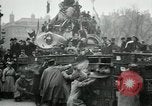 Standbild Tauben veröffentlicht in Celebration Paris Frankreich, 1919, aus Sekunde 5 historischem Filmmaterial Videoclip 65675029217