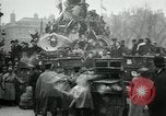 Standbild Tauben veröffentlicht in Celebration Paris Frankreich, 1919, aus Sekunde 7 historischem Filmmaterial Videoclip 65675029217