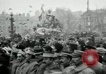 Standbild Tauben veröffentlicht in Celebration Paris Frankreich, 1919, aus Sekunde 35 historischem Filmmaterial Videoclip 65675029217