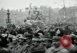 Standbild Tauben veröffentlicht in Celebration Paris Frankreich, 1919, aus Sekunde 36 historischem Filmmaterial Videoclip 65675029217