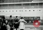 Immagine di La Croce Rossa infermieri tornare negli Stati Uniti Saint Nazaire Francia, 1919, secondo 8 filmato di repertorio 65675029221