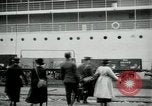 Immagine di La Croce Rossa infermieri tornare negli Stati Uniti Saint Nazaire Francia, 1919, secondo 9 filmato di repertorio 65675029221