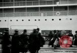 Immagine di La Croce Rossa infermieri tornare negli Stati Uniti Saint Nazaire Francia, 1919, secondo 15 filmato di repertorio 65675029221