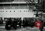 Immagine di La Croce Rossa infermieri tornare negli Stati Uniti Saint Nazaire Francia, 1919, secondo 23 filmato di repertorio 65675029221