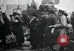 Immagine di La Croce Rossa infermieri tornare negli Stati Uniti Saint Nazaire Francia, 1919, secondo 42 filmato di repertorio 65675029221