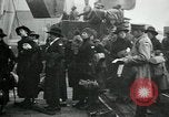 Immagine di La Croce Rossa infermieri tornare negli Stati Uniti Saint Nazaire Francia, 1919, secondo 45 filmato di repertorio 65675029221