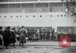 Immagine di La Croce Rossa infermieri tornare negli Stati Uniti Saint Nazaire Francia, 1919, secondo 47 filmato di repertorio 65675029221
