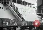 Immagine di La Croce Rossa infermieri tornare negli Stati Uniti Saint Nazaire Francia, 1919, secondo 60 filmato di repertorio 65675029221