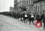 Standbild American 64 Küstenartillerie kehrt nach Ersten Weltkrieg Saint Nazaire Frankreich, 1919, aus Sekunde 1 historischem Filmmaterial Videoclip 65675029225