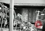 Standbild American 64 Küstenartillerie kehrt nach Ersten Weltkrieg Saint Nazaire Frankreich, 1919, aus Sekunde 36 historischem Filmmaterial Videoclip 65675029225