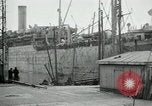 Standbild American 64 Küstenartillerie Rückkehr Saint Nazaire Frankreich, 1919, aus Sekunde 19 historischem Filmmaterial Videoclip 65675029226