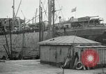 Standbild American 64 Küstenartillerie Rückkehr Saint Nazaire Frankreich, 1919, aus Sekunde 22 historischem Filmmaterial Videoclip 65675029226