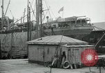 Standbild American 64 Küstenartillerie Rückkehr Saint Nazaire Frankreich, 1919, aus Sekunde 24 historischem Filmmaterial Videoclip 65675029226